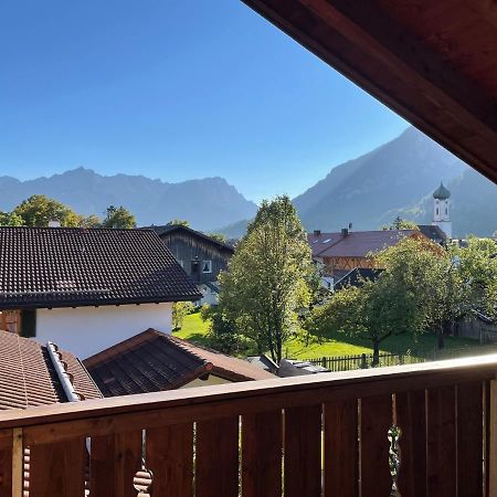 Dachgeschosswohnung Mit Traumhaftem Zugspitzblick Bei Garmisch Фархант Екстериор снимка