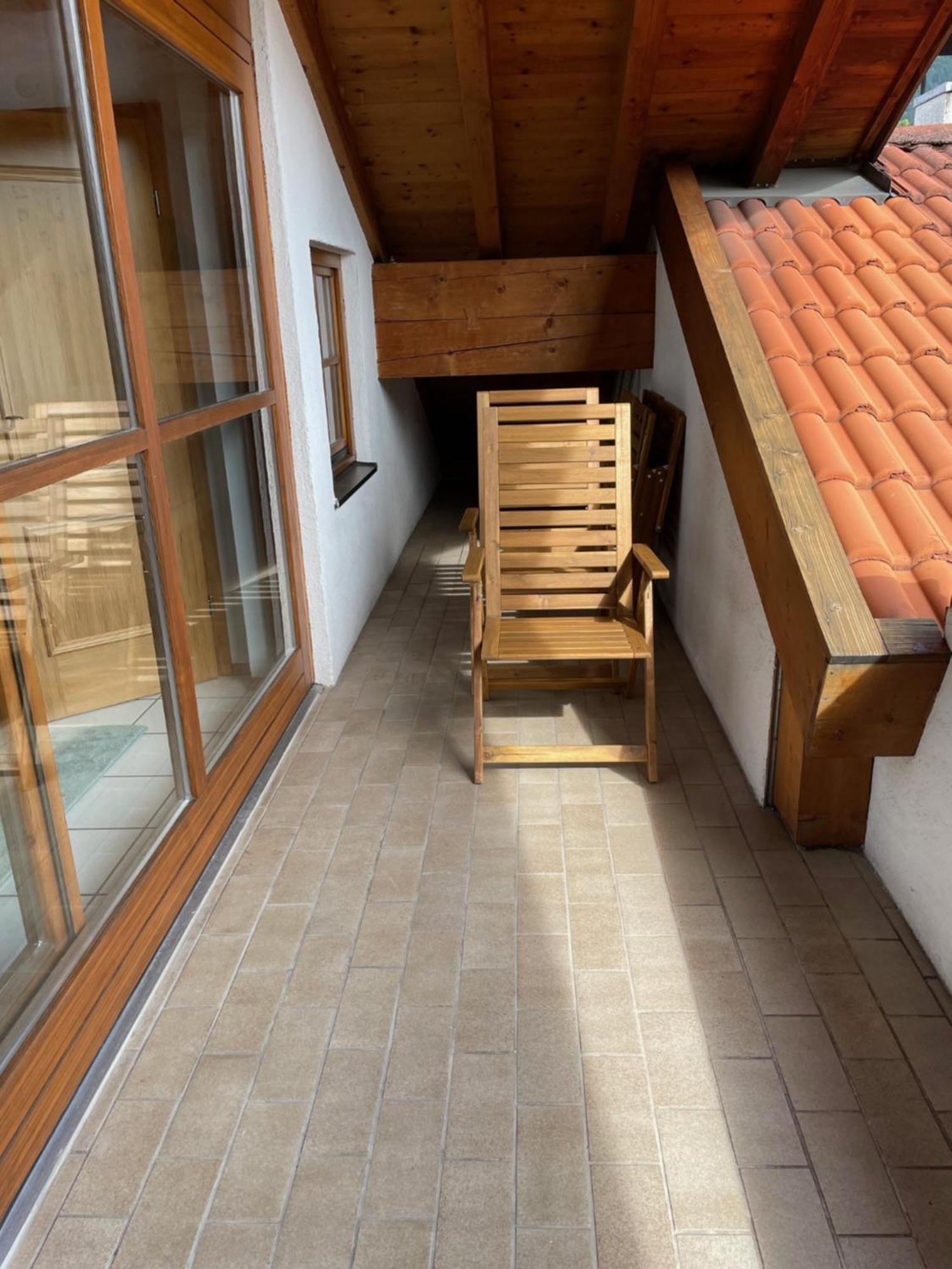 Dachgeschosswohnung Mit Traumhaftem Zugspitzblick Bei Garmisch Фархант Екстериор снимка